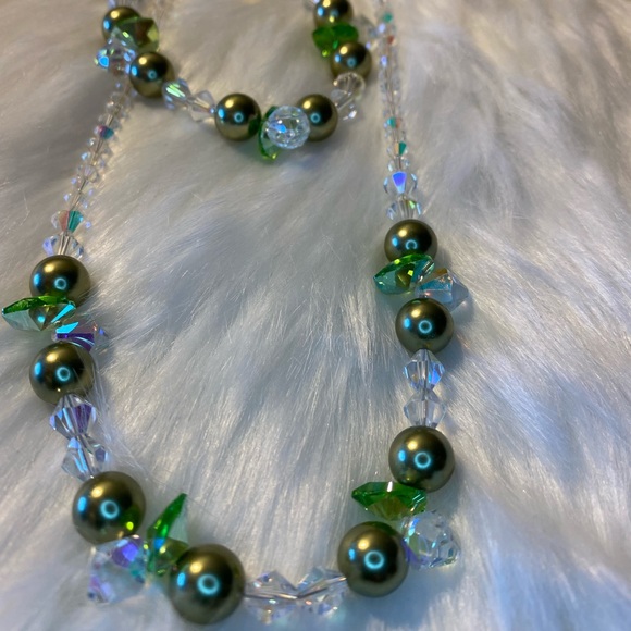 Rhinestones Necklace and Bracelet Set - Picture 5 of 15